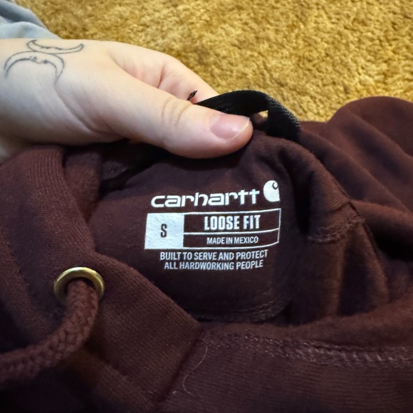 Carhartt Women's plum Sweatshirt - Picture 3 of 4